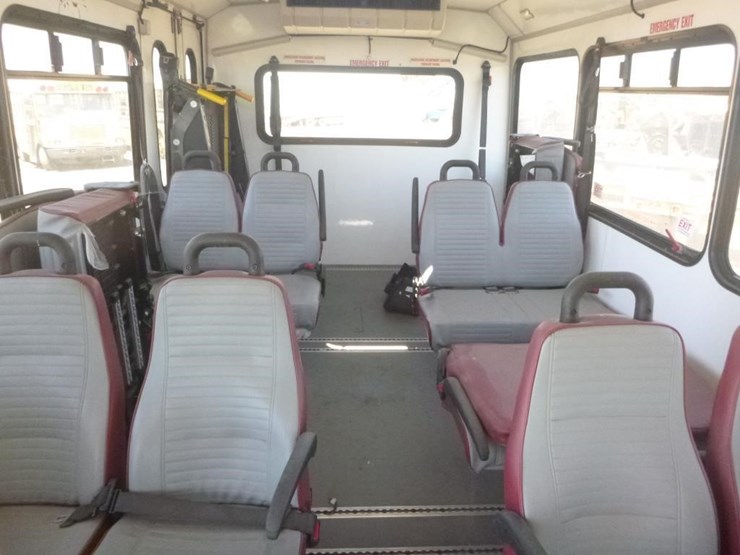 2014-ford-e450-image-8