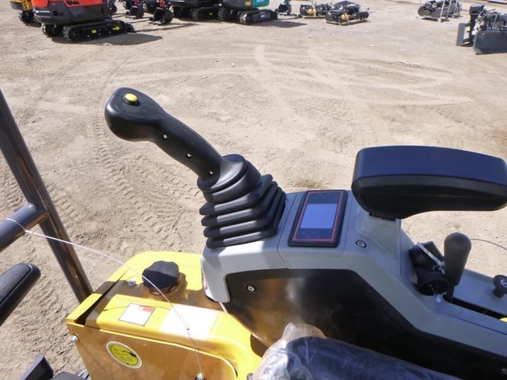 2025-cfg-mx20r-hydraulic-excavator-image-24