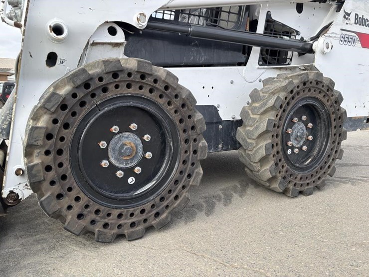 2018-bobcat-s550-image-14
