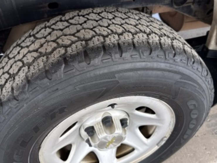 2015-chevrolet-silverado-1500-image-9