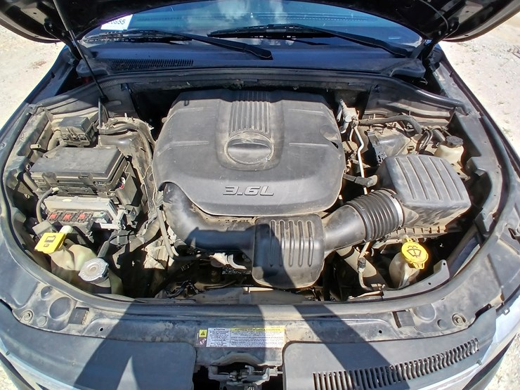2011-jeep-grand-cherokee-image-12