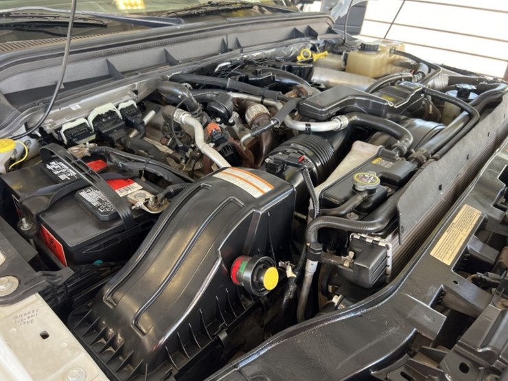 2011-ford-f350-image-12