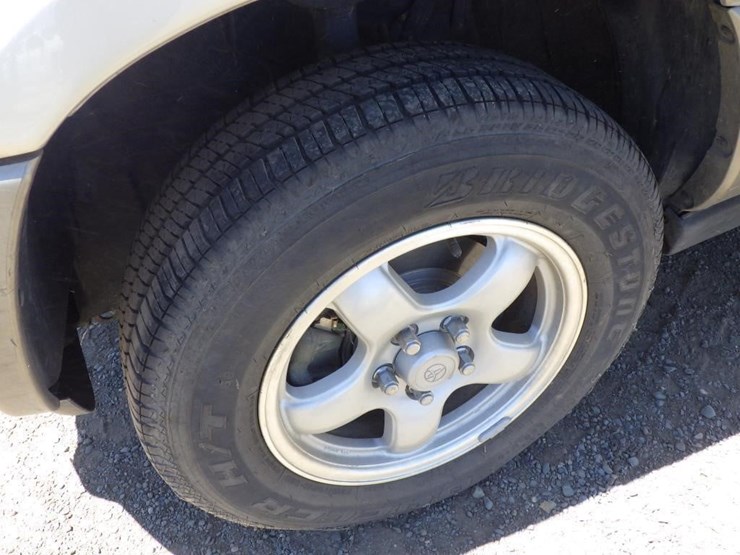 2002-toyota-rav4-image-13