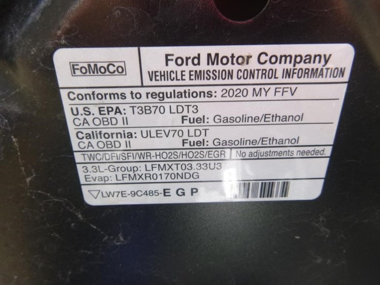 2020-ford-explorer-image-12