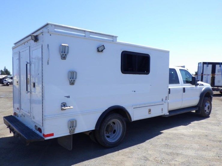 2012-ford-f550-image-4