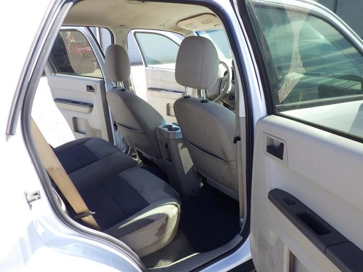2008-ford-escape-image-8