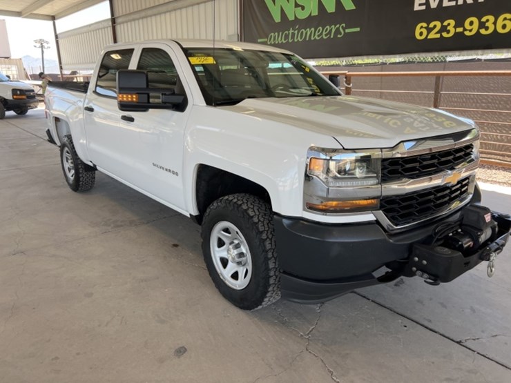 2018-chevrolet-silverado-1500-image-2