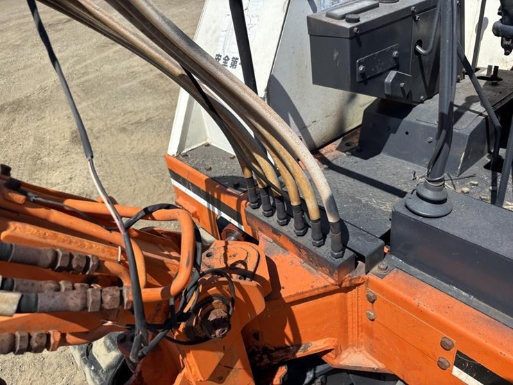 airman-hm305-hydraulic-excavator-image-18