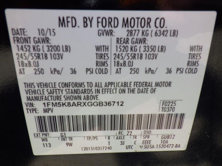 2016-ford-explorer-image-17