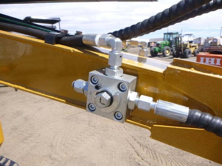 2025-cfg-qk18r-hydraulic-excavator-image-14