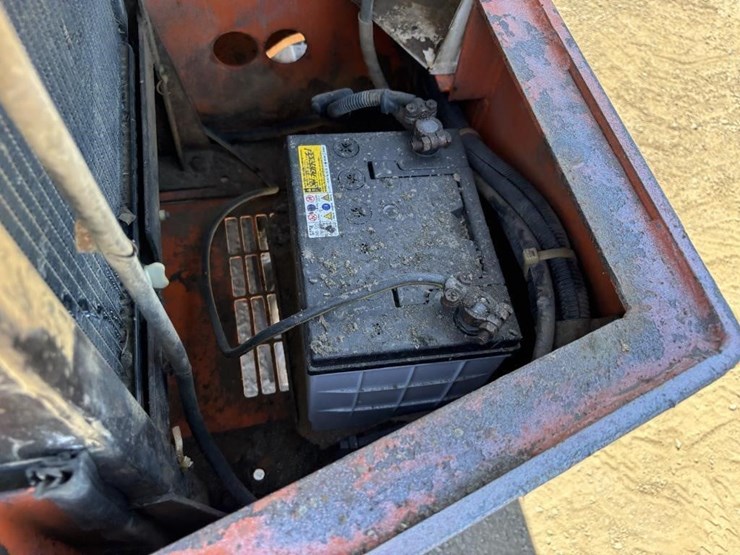 airman-hm305-hydraulic-excavator-image-35