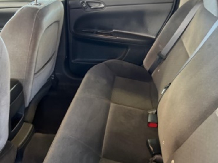 2014-chevrolet-impala-sdn-image-21