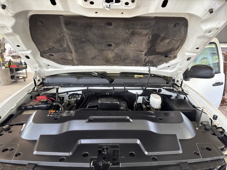 2013-chevrolet-silverado-2500hd-image-11