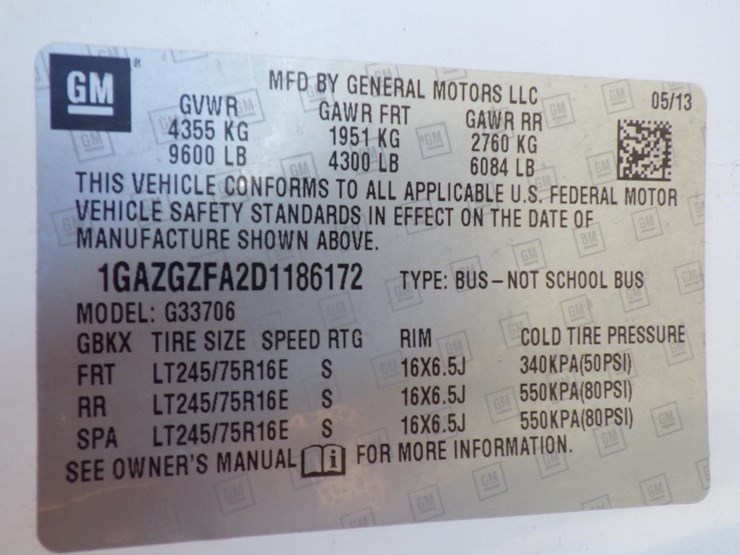 2013-chevrolet-express-3500-image-16