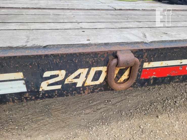 2015-interstate-heavy-duty-trailer-image-8