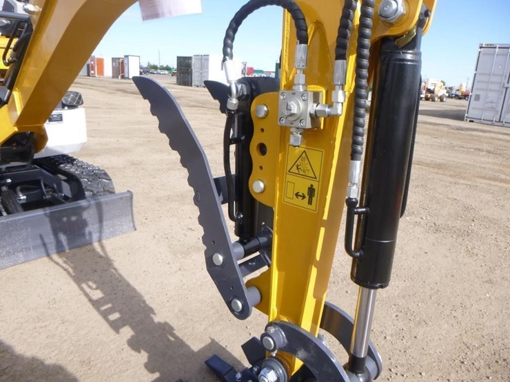 2025-sdlanch-sdle20-hydraulic-excavator-image-12