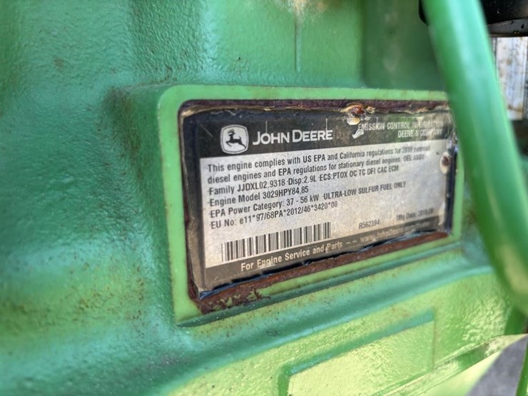 2018-john-deere-5075e-image-34