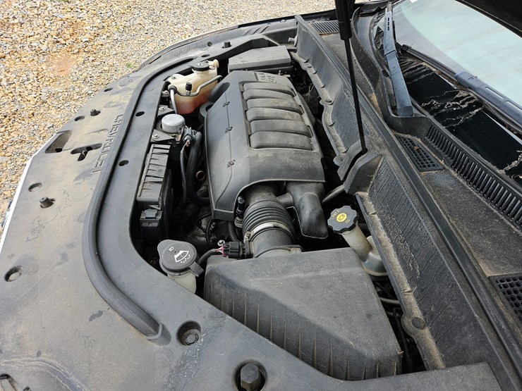 2011-chevrolet-traverse-image-16