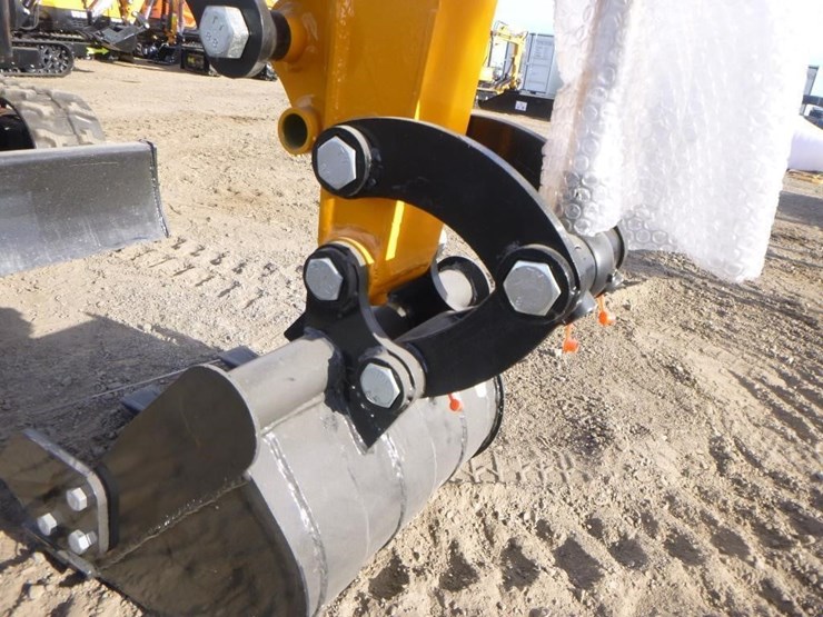 2025-vicsec-vc15-hydraulic-excavator-image-11