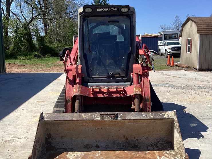2018-takeuchi-tl12r2-image-9