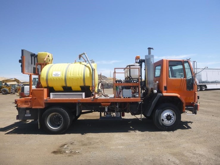 2000-freightliner-fc70-image-7