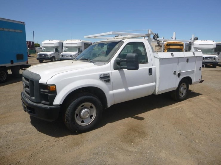 2008-ford-f250-image-1