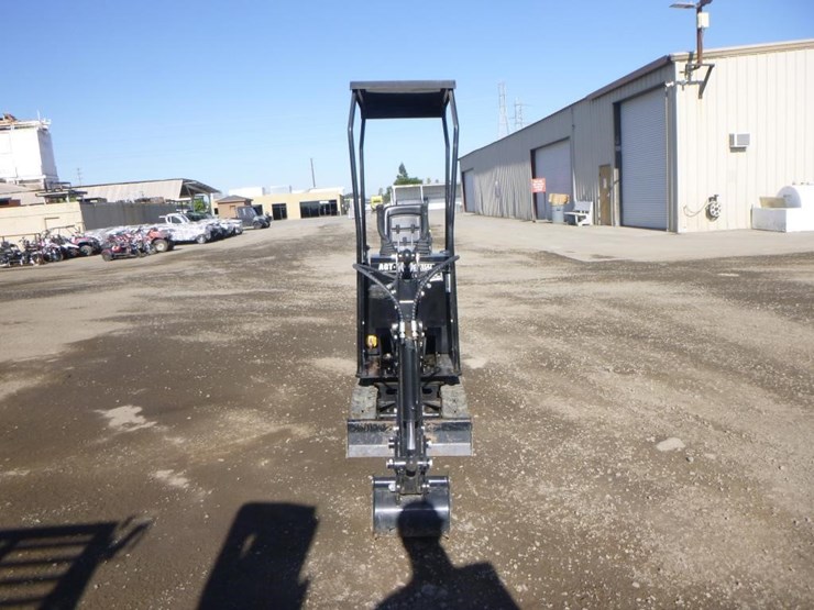 2024-agt-qs12r-hydraulic-excavator-image-6