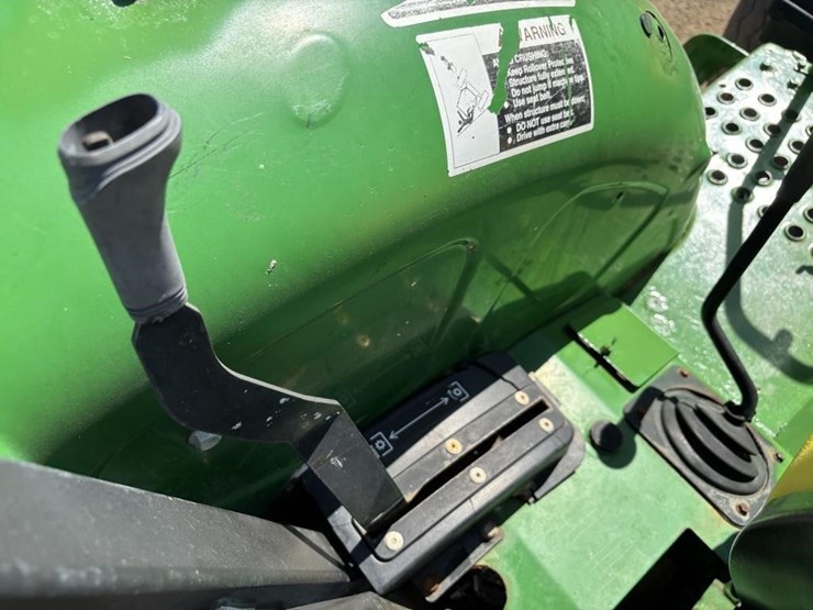 2018-john-deere-5075e-image-31