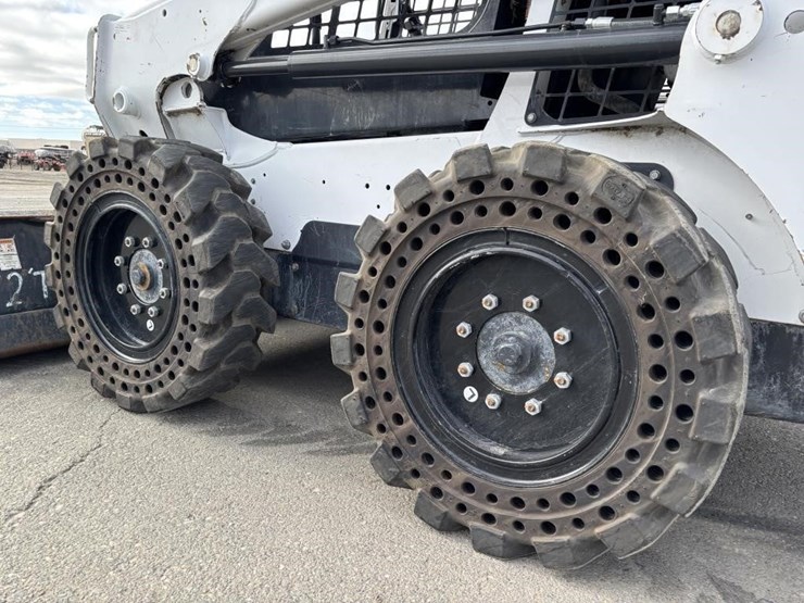 2018-bobcat-s550-image-15