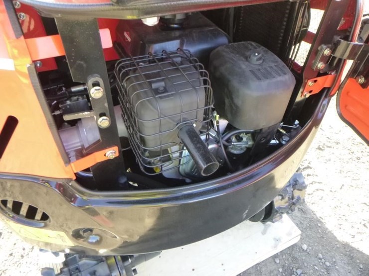 2025-tpm-16-hydraulic-excavator-image-26