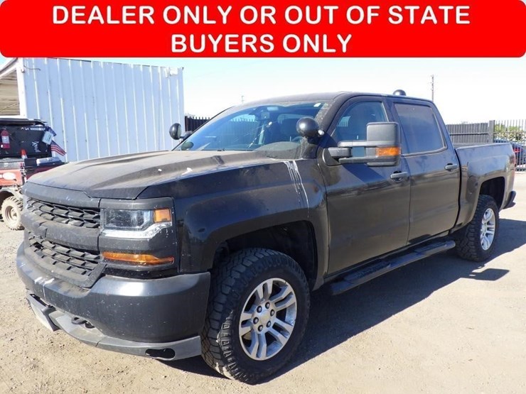 2017-chevrolet-1500-image-1