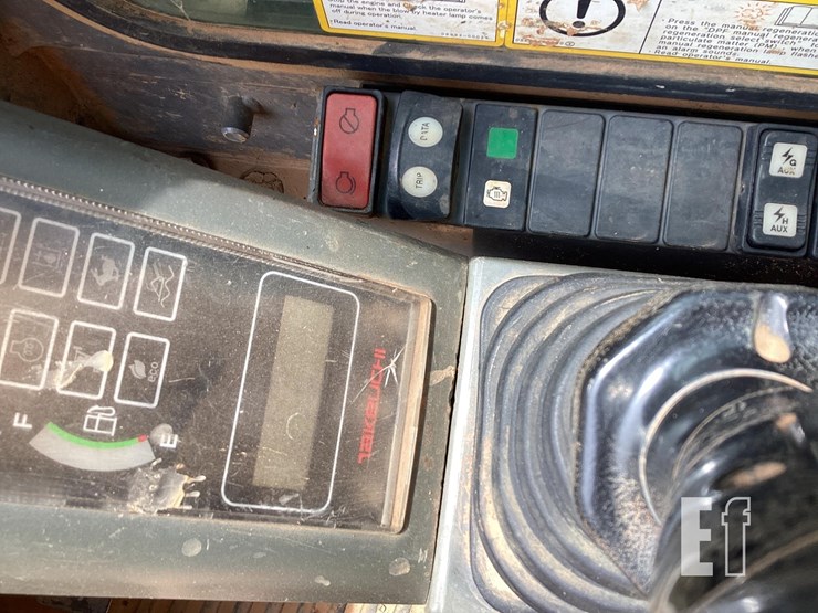 2019-takeuchi-tl8-image-20
