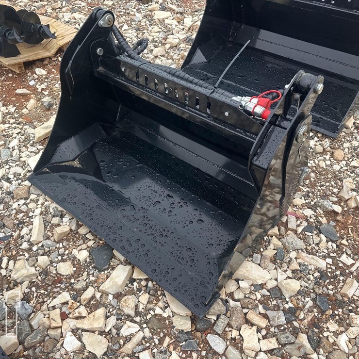 FUTURE FT XKH39F 39 INCH 4IN1 MINI SKID STEER BUC