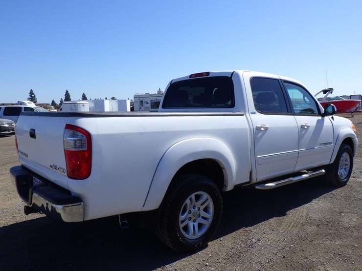 2004-toyota-tundra-image-3