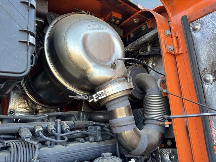 2013-doosan-dl300-3-image-57