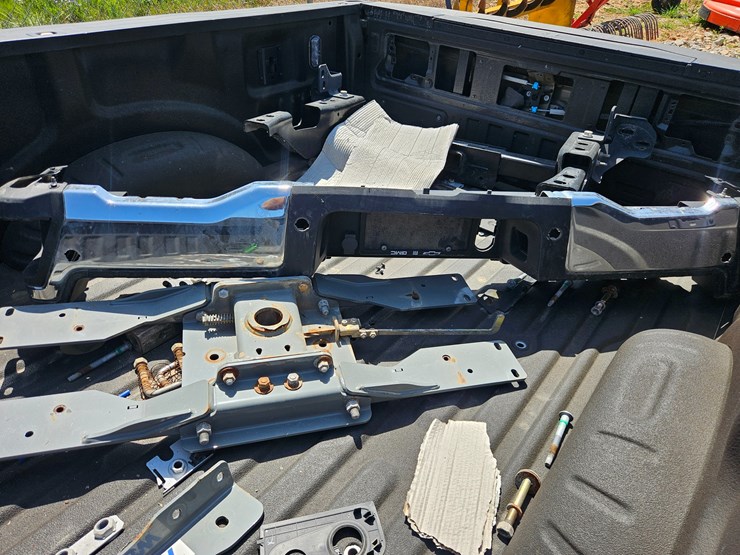 2023-ford-truck-bed-image-11