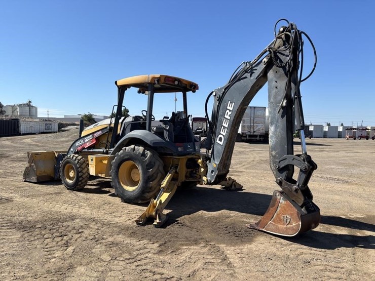 2020-deere-410l-image-4