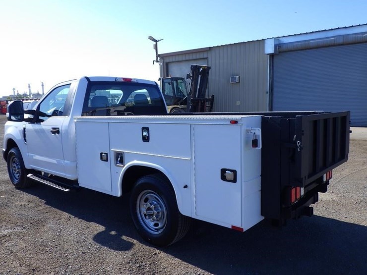 2018-ford-f250-image-4