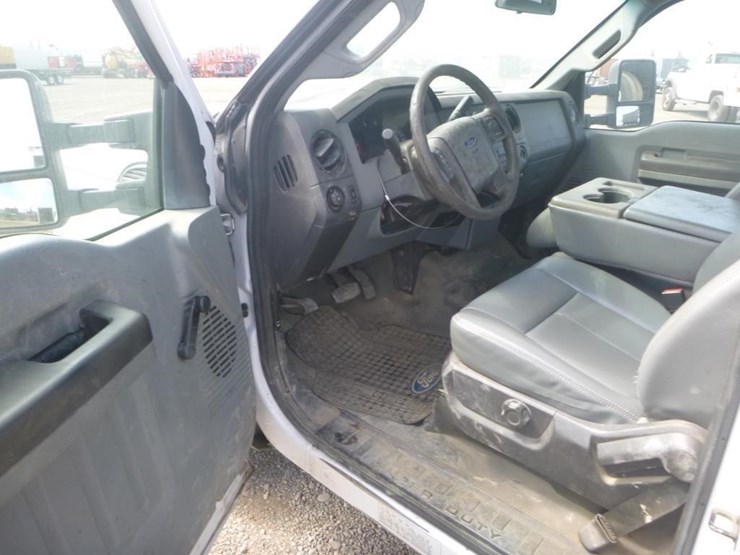 2015-ford-f350-image-9
