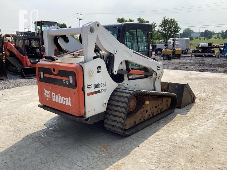2015-bobcat-t770-image-4