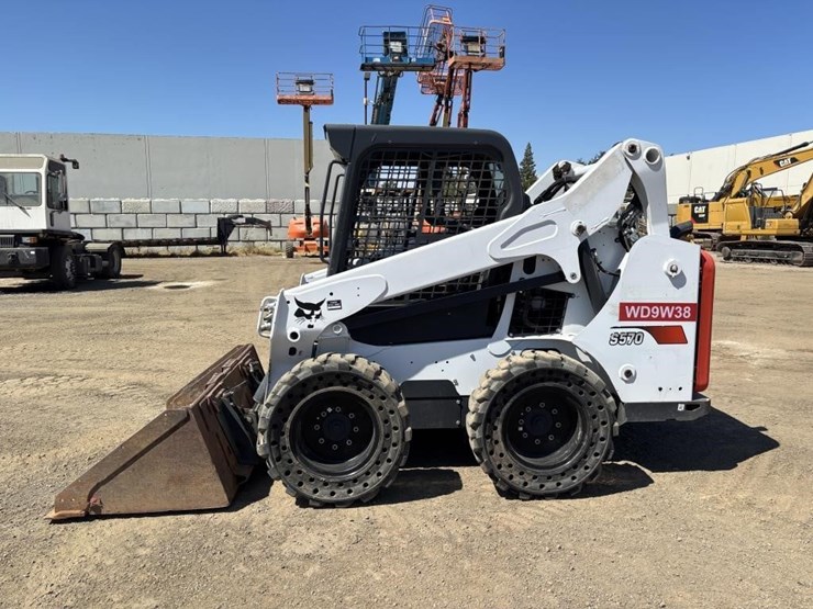 2018-bobcat-s570-image-5