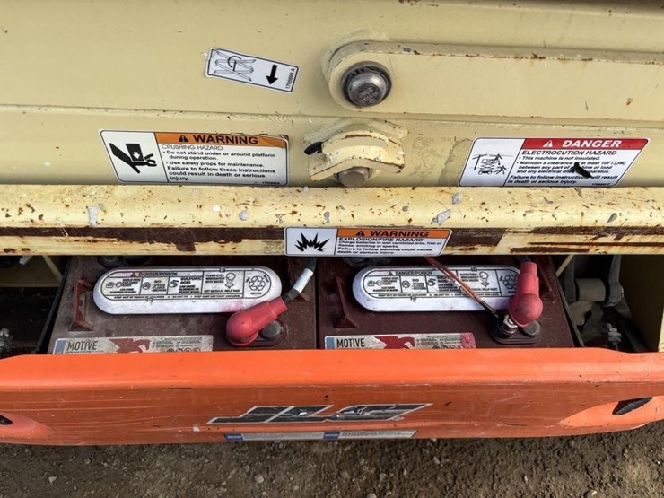 2014-jlg-1930es-image-10