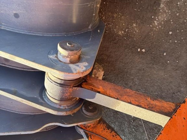 2013-doosan-dl300-3-image-12