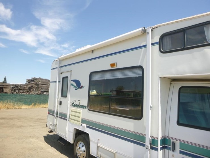1998-ford-e350-image-17