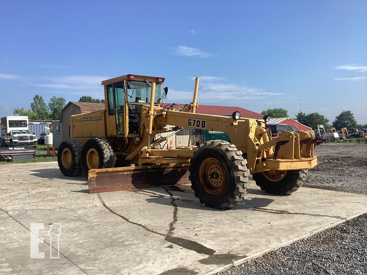1988-deere-670b-image-6