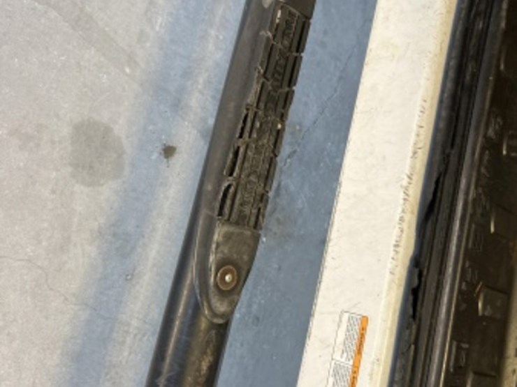 2013-ford-f550-image-28