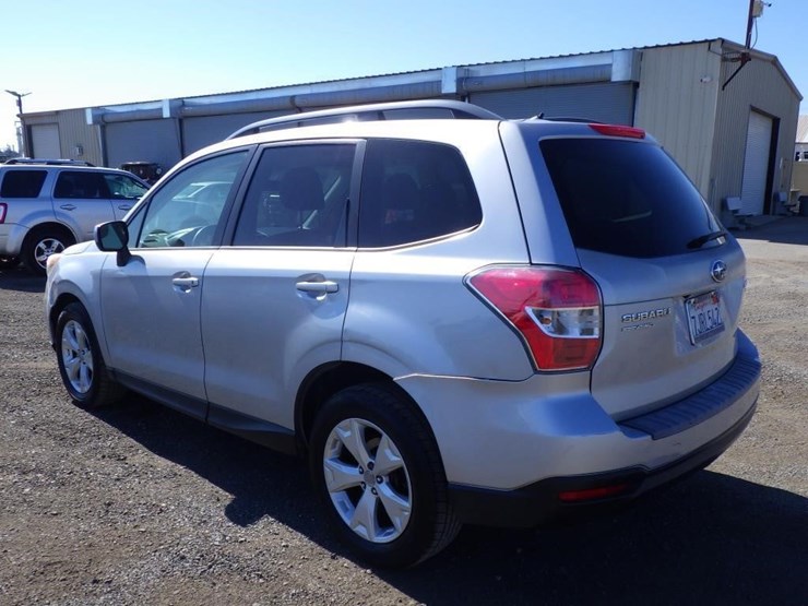 2015-subaru-forester-image-4