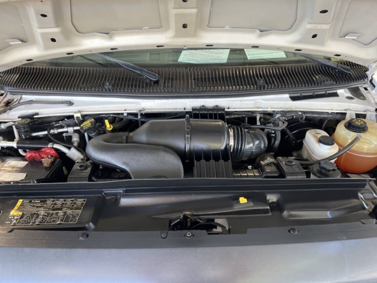 2014-ford-e350-image-14