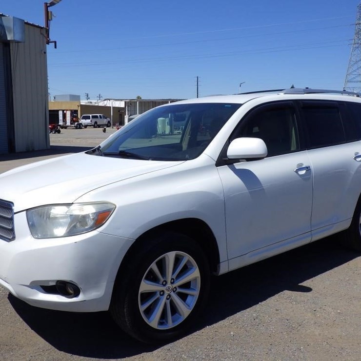 2010 TOYOTA HIGHLANDER