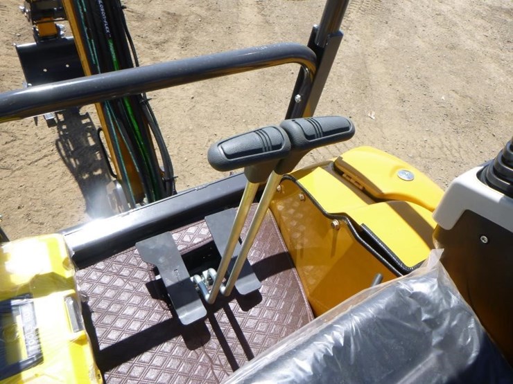 2025-cfg-qk18r-hydraulic-excavator-image-24